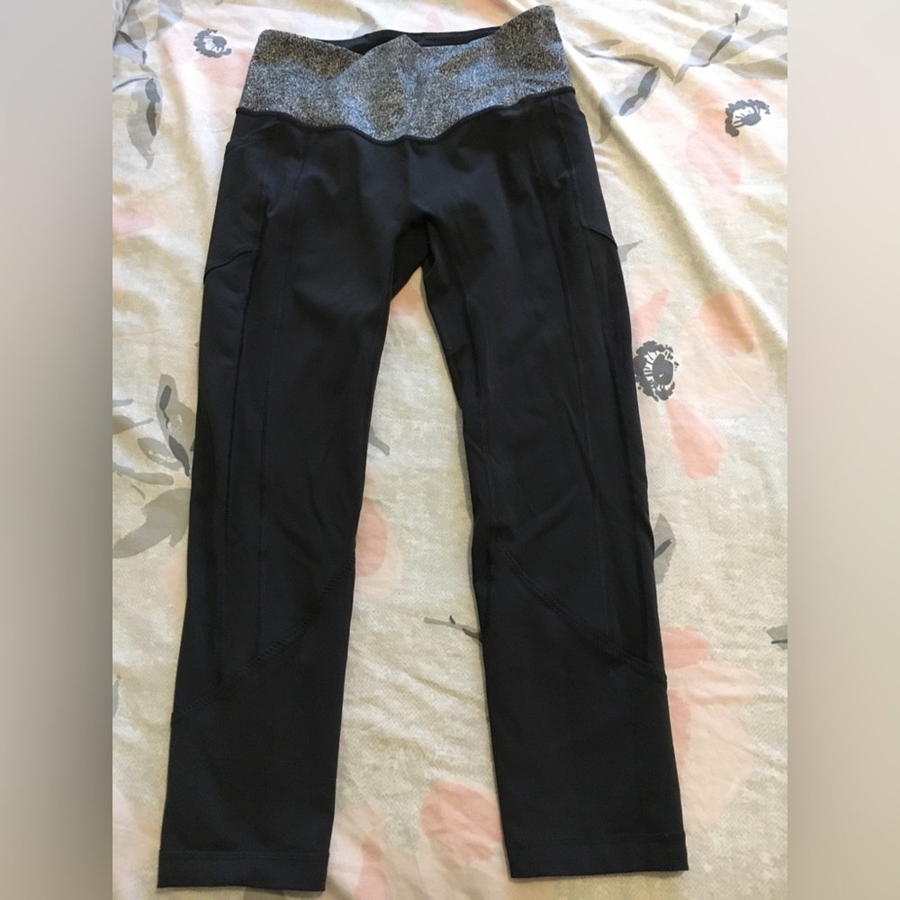 Lululemon yoga pants. Black. Size 8